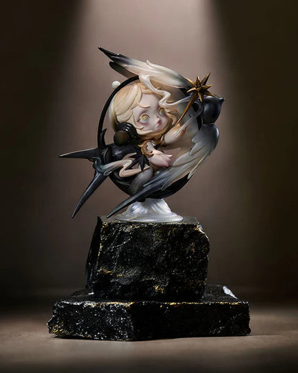 SKULLPANDA The Longitude and Latitude of Light Figure