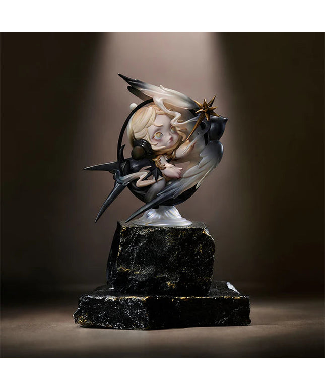 SKULLPANDA The Longitude and Latitude of Light Figure