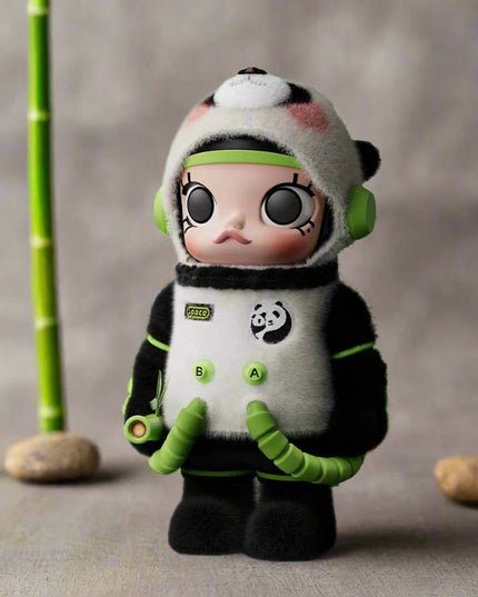 PANDA - MEGA SPACE MOLLY 400% Figure