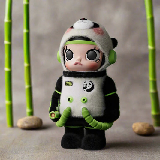 PANDA - MEGA SPACE MOLLY 400% Figure