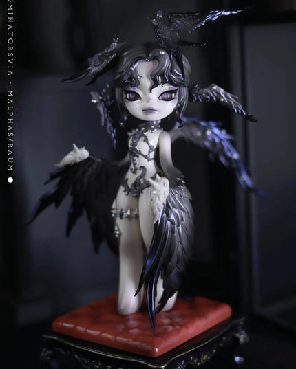 [Pre-Order] DOMINATOR - Limited Edition Figures