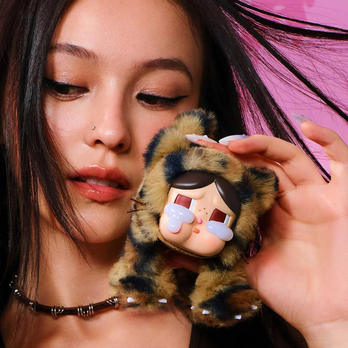 キーホルダー・キーリング WILD BUT CUTIE SERIES VINYL PLUSH PENDANT CAMO CUTIE CRYBABY Wild but Cutie Series - Vinyl Plush Pendant - CAMO