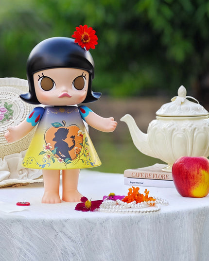 MEGA ROYAL MOLLY 400% - SNOW WHITE