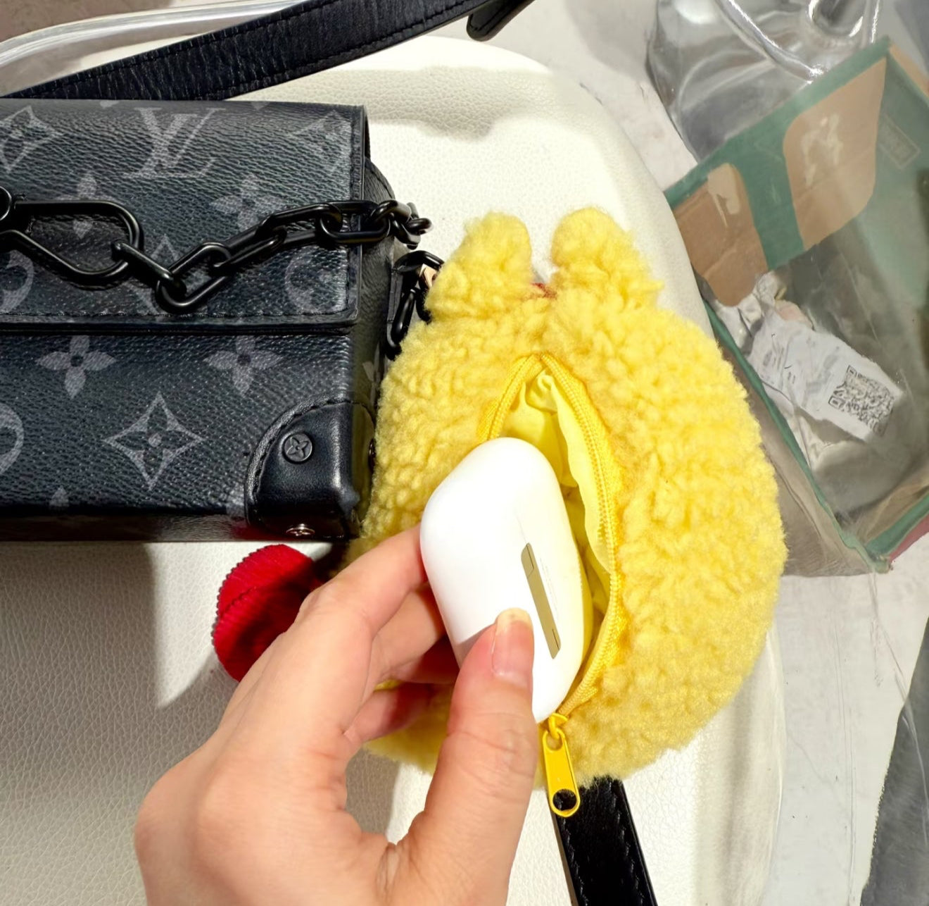 [Pre-Order] Labubu - Tempura  Earphone Case Hanging Card Plush Pendant
