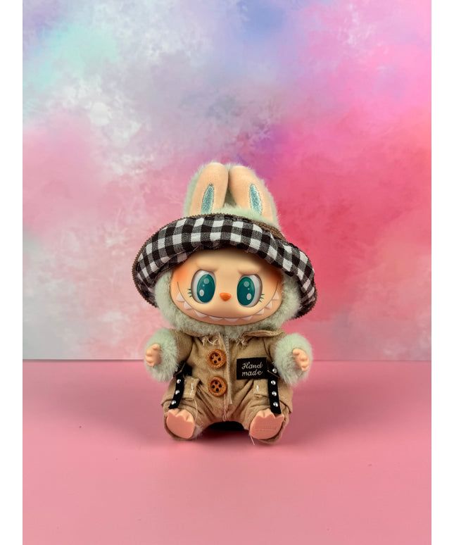 Labubu - Tiny Explorer