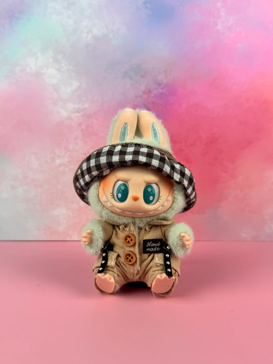 Labubu - Tiny Explorer