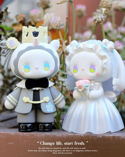 [SALE] Emma's Wedding Series 8