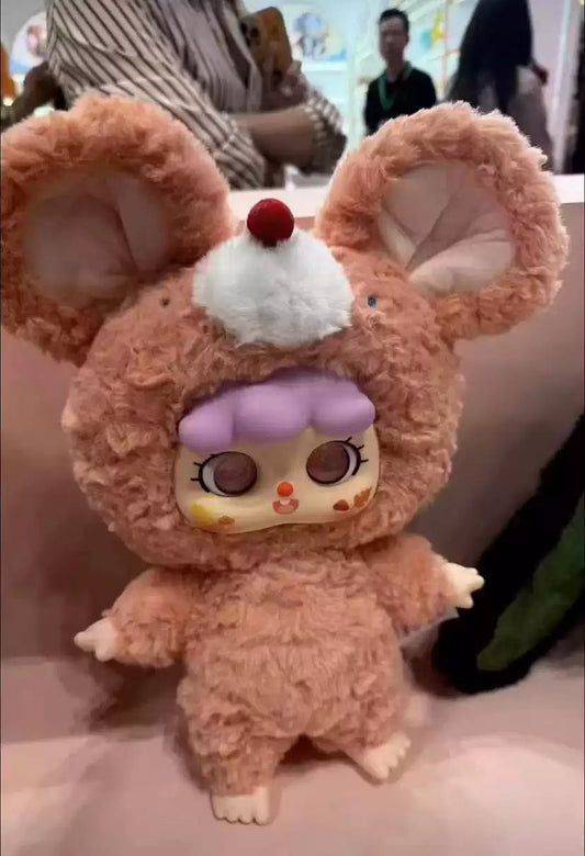 MIGO 400% Give Yourself A Hug Plush Series