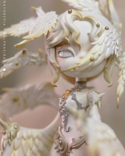 [Pre-Order] DOMINATOR - Limited Edition Figures