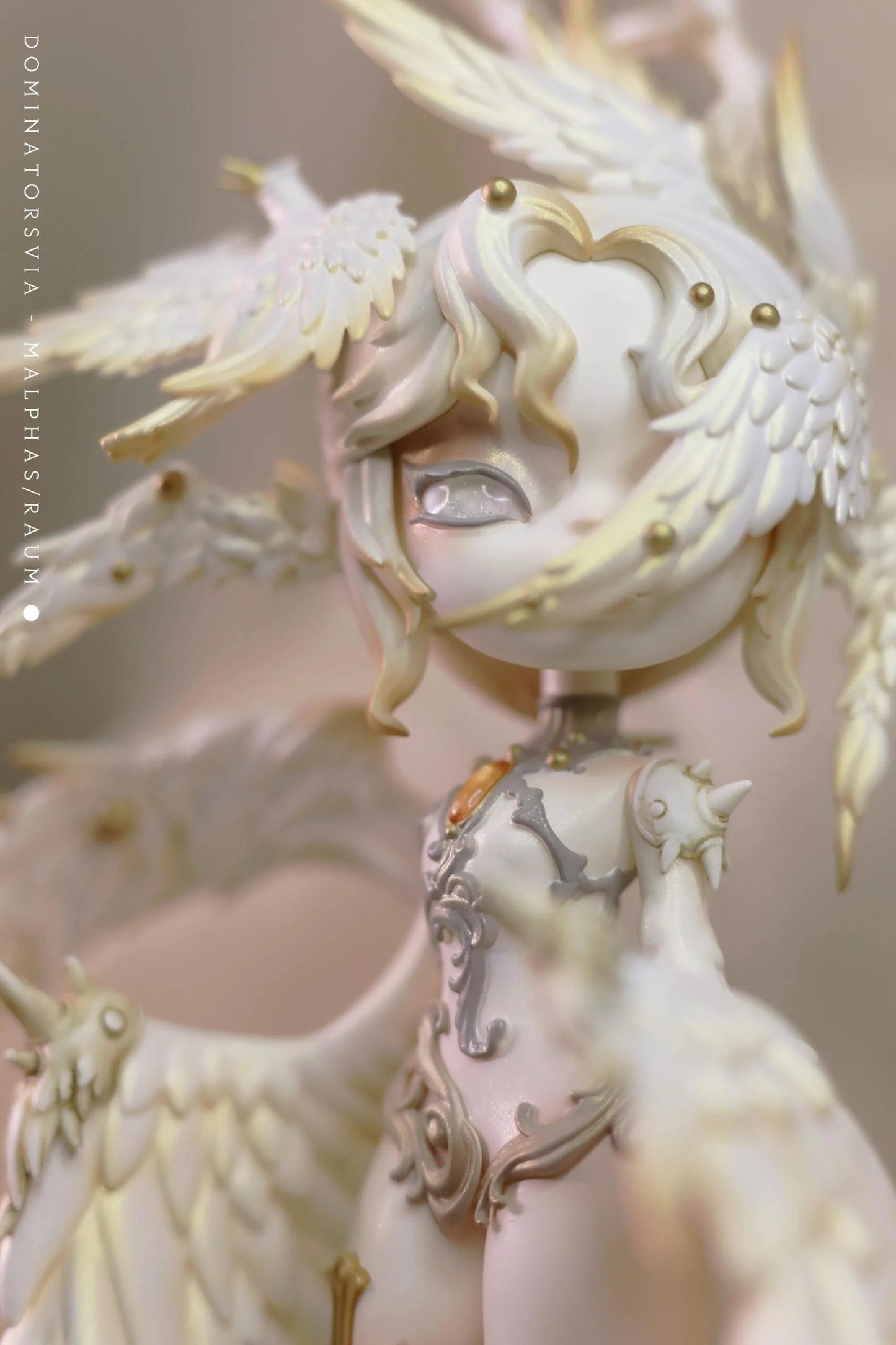 [Pre-Order] DOMINATOR - Limited Edition Figures