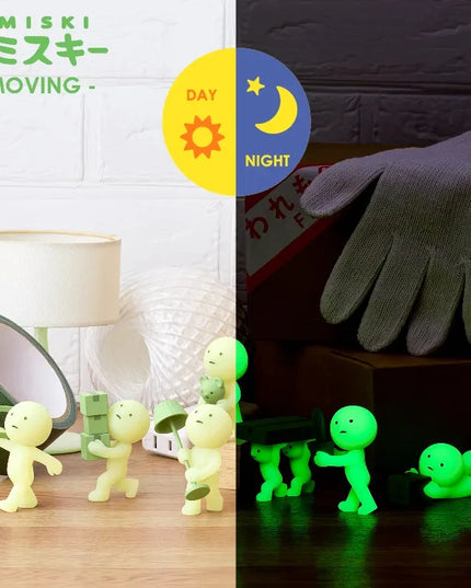 Smiski - Mini Figure Moving Series Blind Box